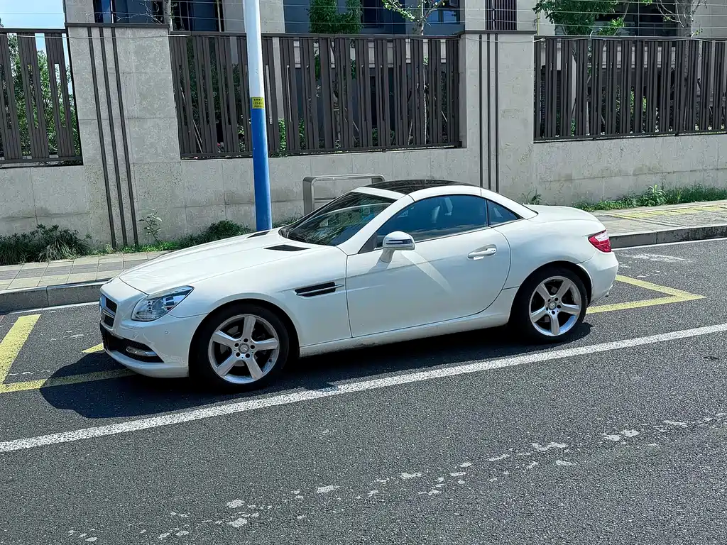 Mercedes-Benz SLK-Class — миниатюра 6