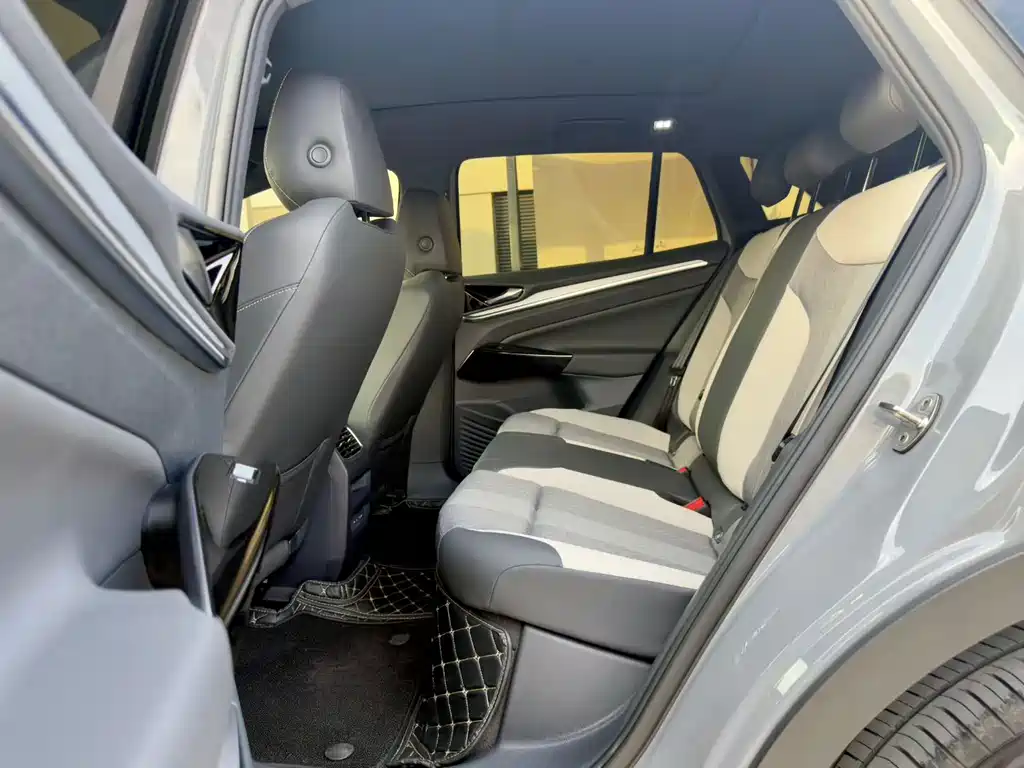 Volkswagen ID.4 Crozz — миниатюра 5