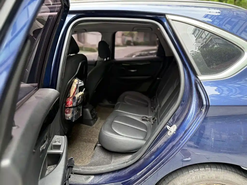 BMW 2 Series Active Tourer — миниатюра 9