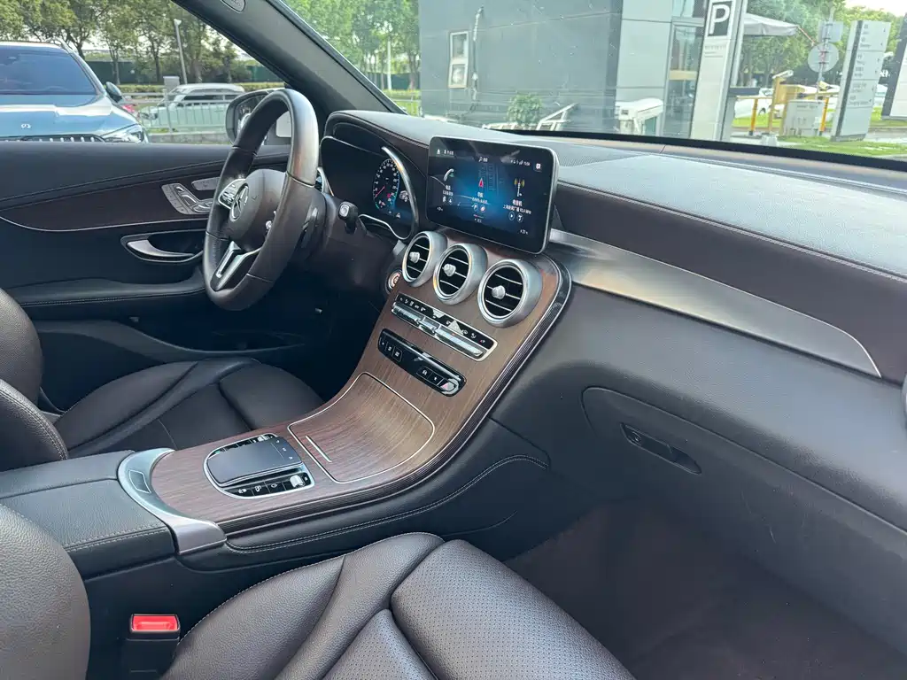 Mercedes-Benz GLC — миниатюра 14