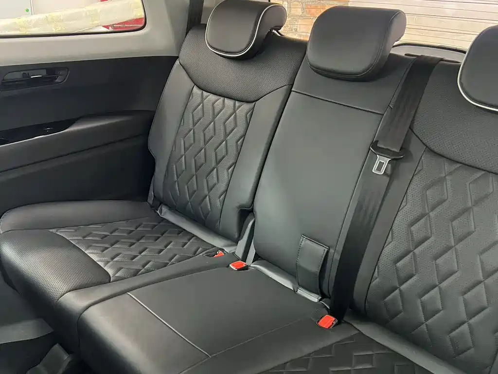 Wuling Jiachen 1.5T CVT Premium Flagship Type, фото 11