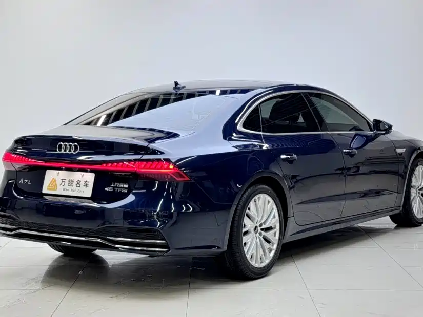 Audi A7L — миниатюра 3