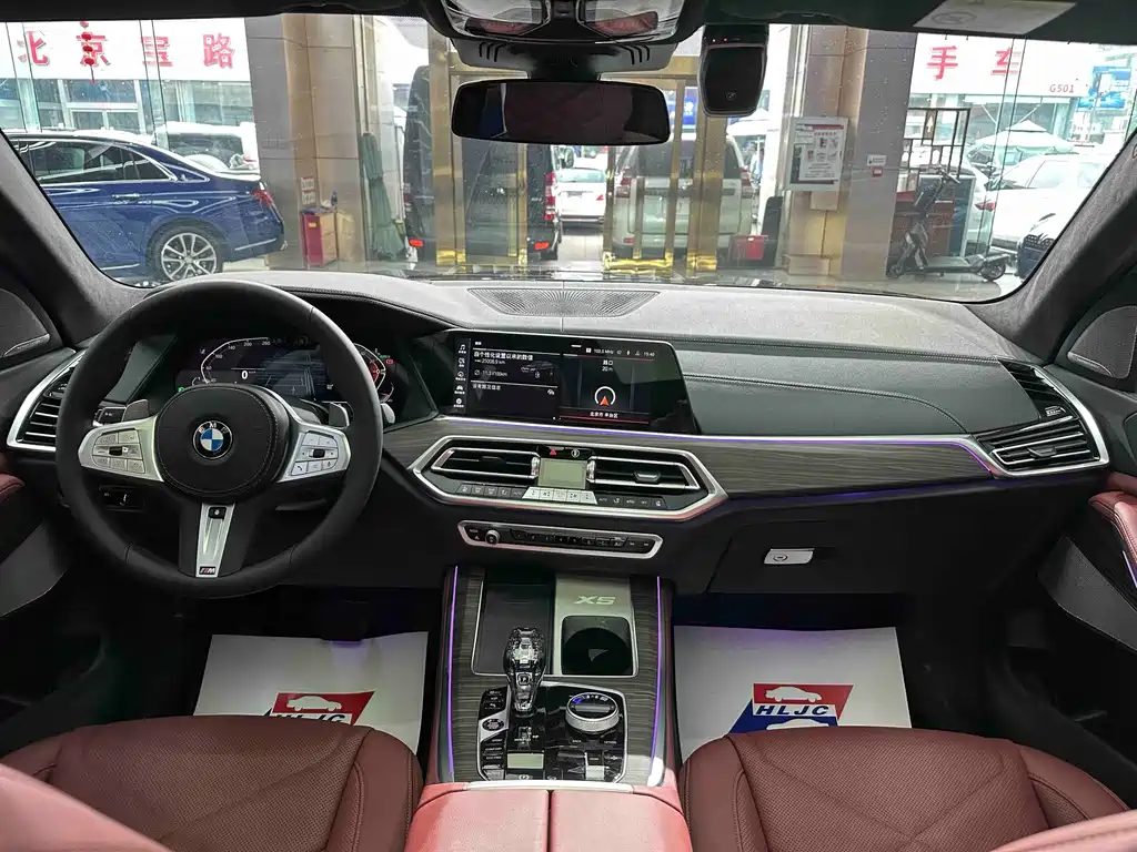 BMW X5 2022 xDrive 40Li Premium M Sport