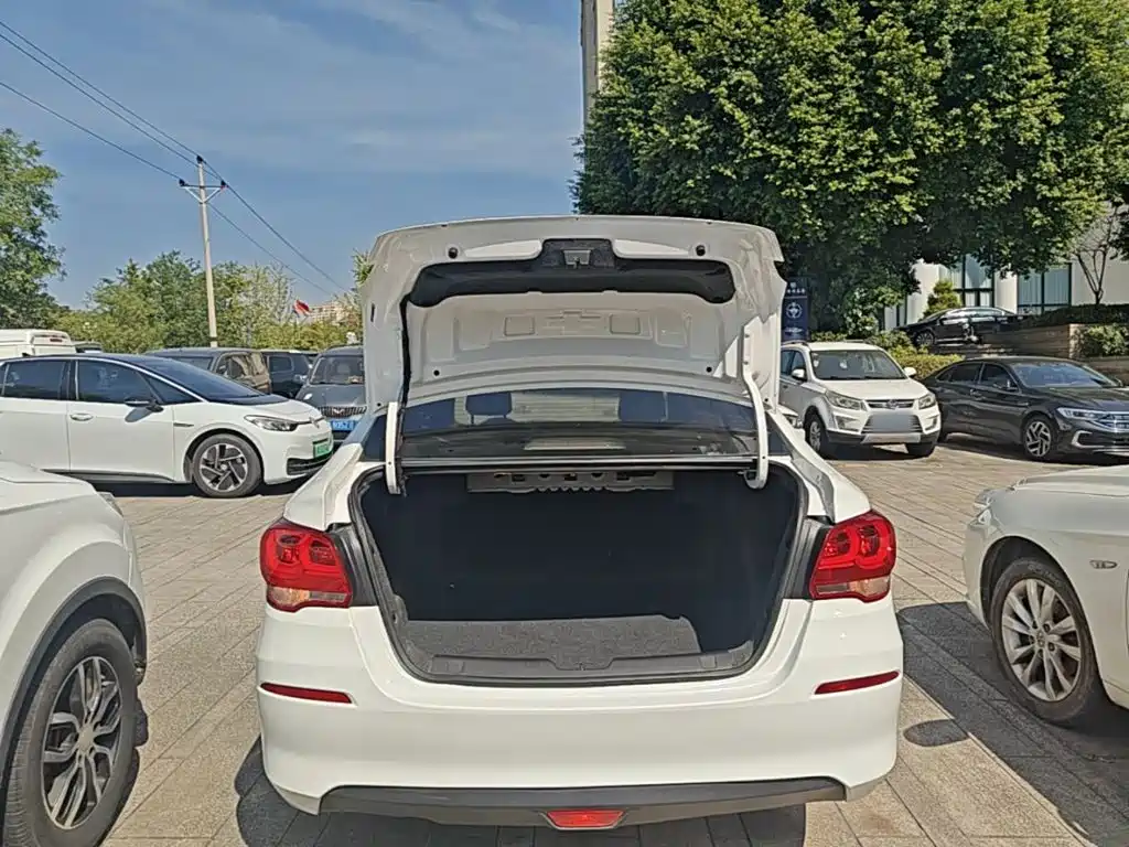 Chevrolet Cavalier — миниатюра 19
