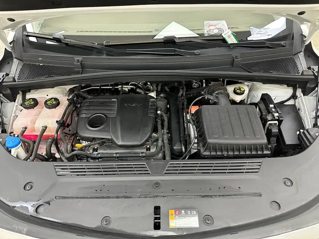 Roewe iMAX8 New Energy — миниатюра 32