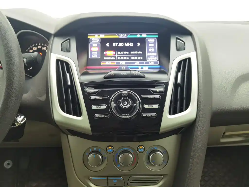 Ford Focus — миниатюра 12