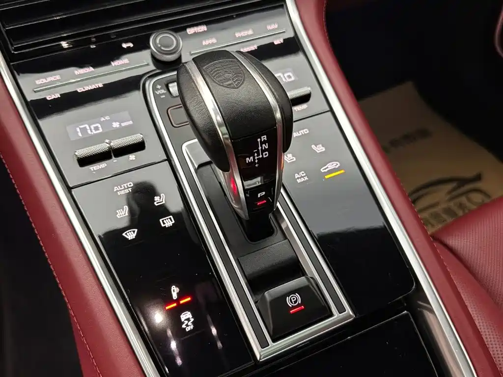 Porsche Panamera — миниатюра 18