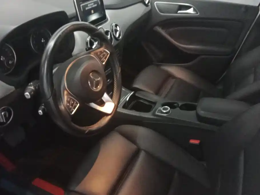 Mercedes-Benz B-Class — миниатюра 9