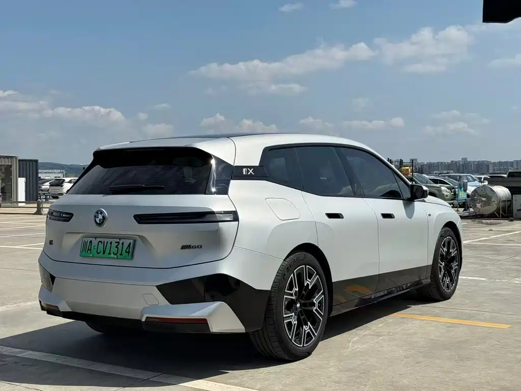 BMW iX — миниатюра 6
