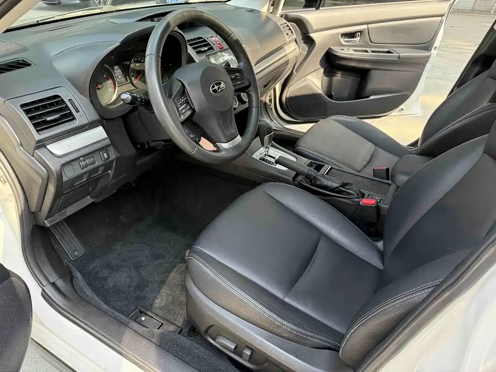 Subaru XV 2012 2.0i Luxury