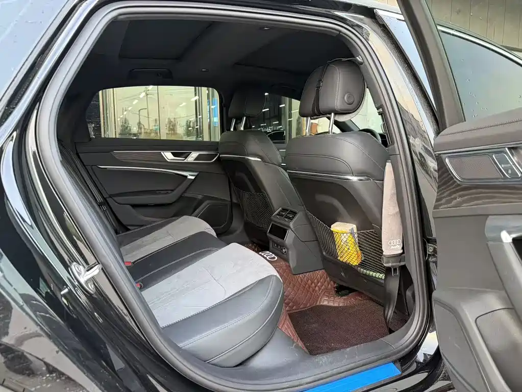 Audi A6L — миниатюра 6