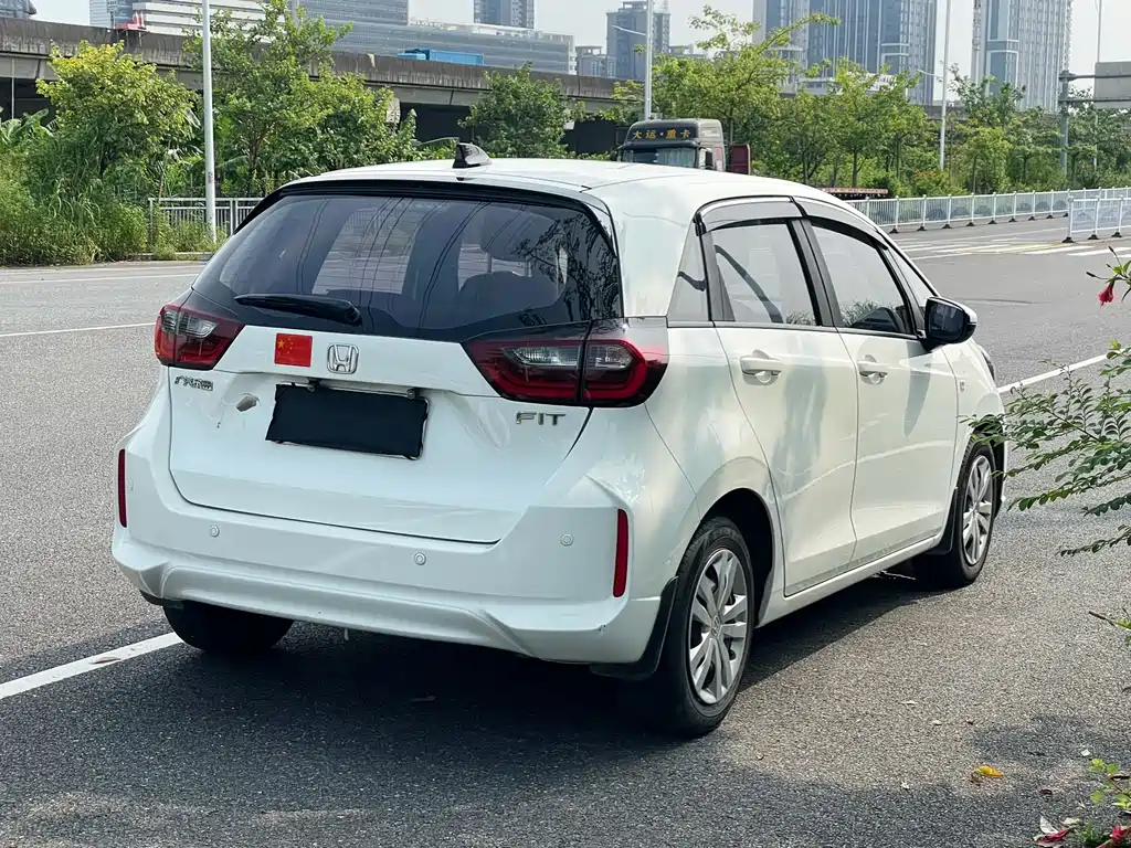 Honda Fit — миниатюра 9