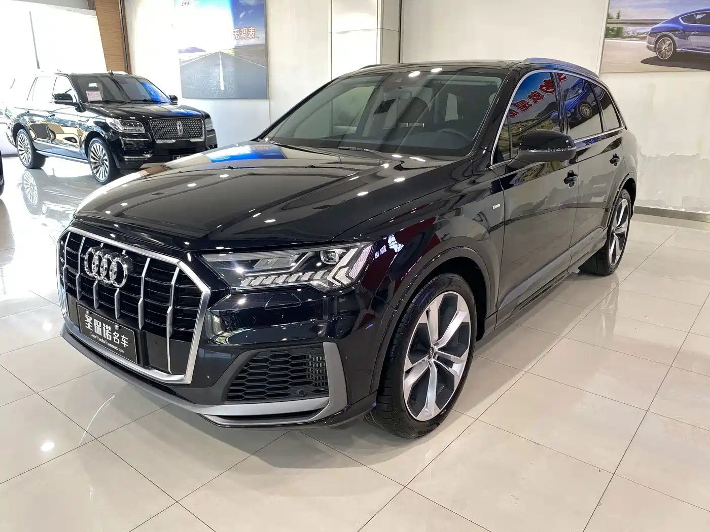 奥迪Q7 2021款 55 TFSI quattro S line运动型 2021