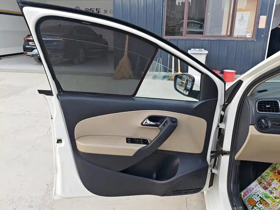 Volkswagen Polo — миниатюра 7