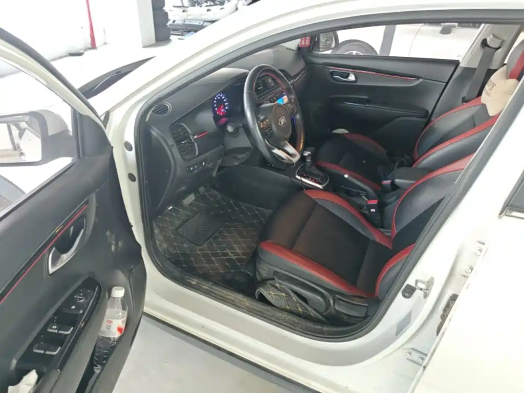 Kia KX Cross — миниатюра 16