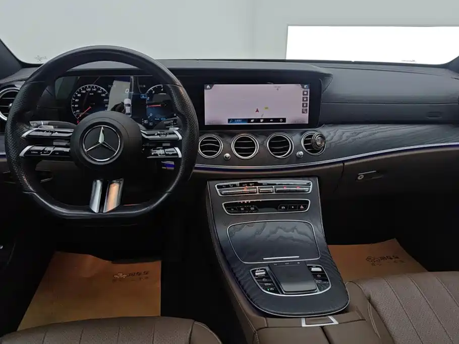 Mercedes-Benz E-Class (Import) — миниатюра 12