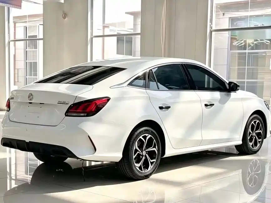 MG MG5 — миниатюра 7