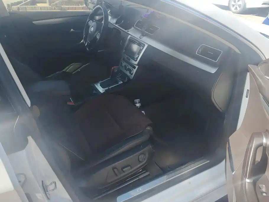 Volkswagen CC — миниатюра 8
