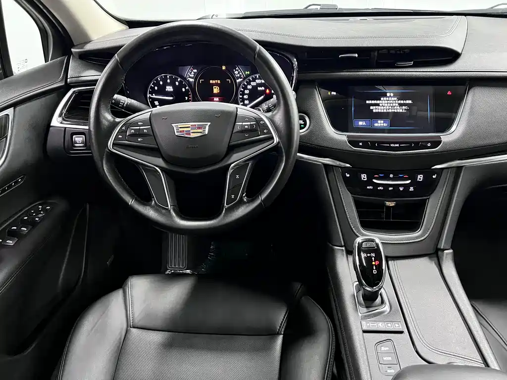 Cadillac XT5 — миниатюра 12