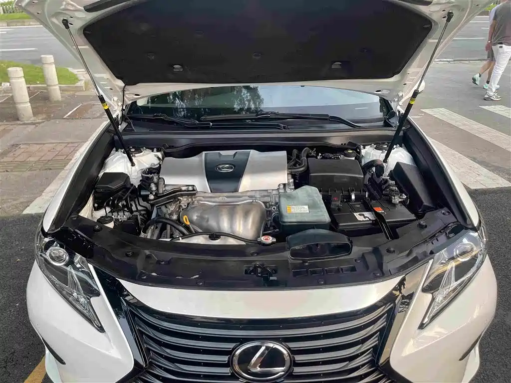 Lexus ES — миниатюра 17
