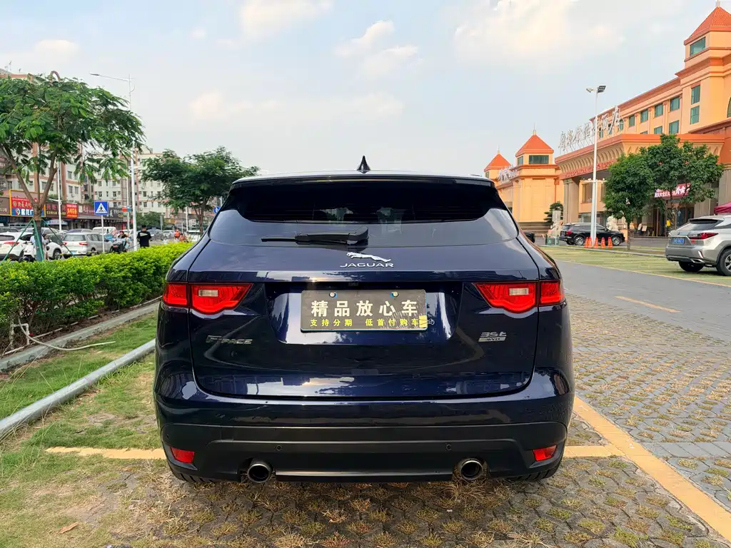 Jaguar F-PACE — миниатюра 5