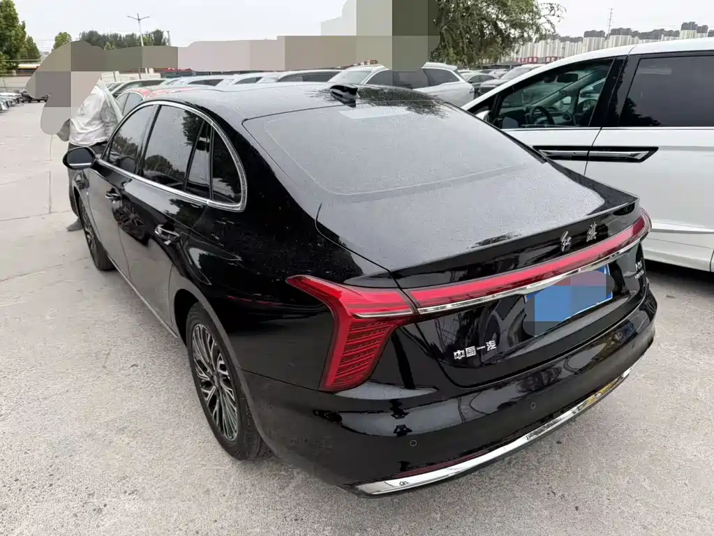Hongqi Hongqi H5 — миниатюра 7