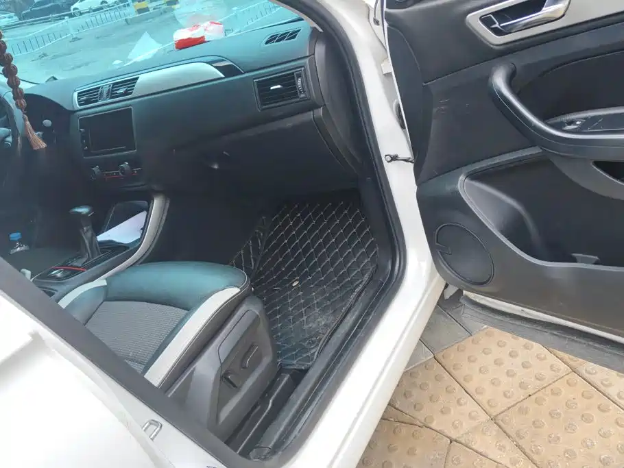 Qoros Qoros 5 — миниатюра 8
