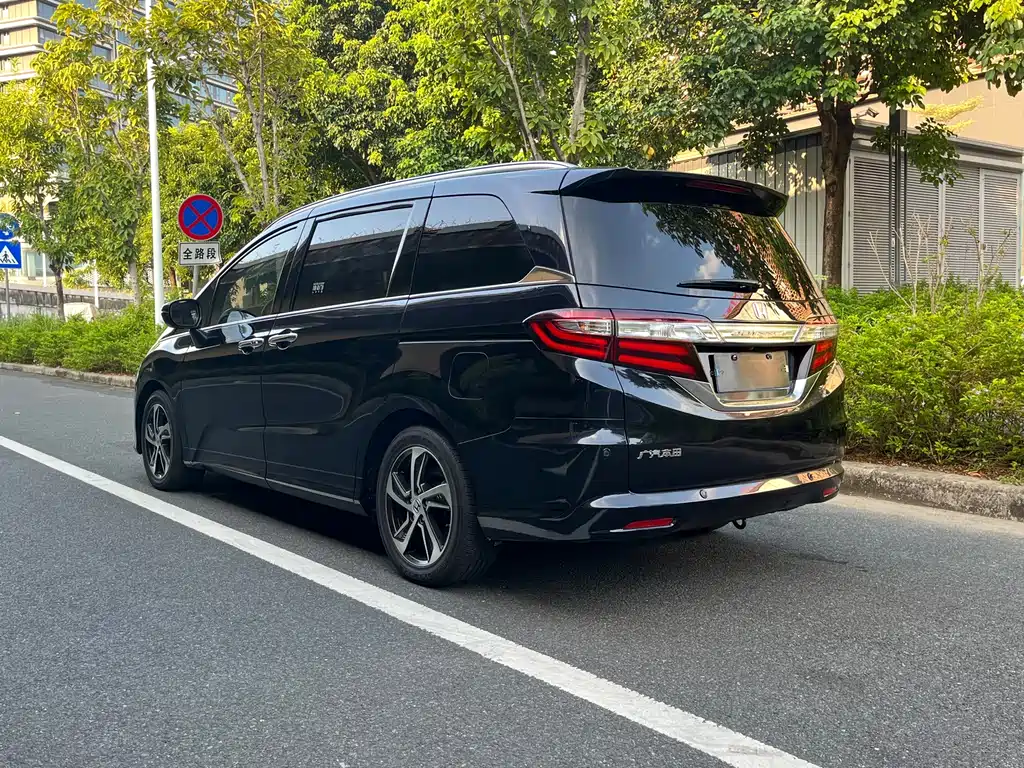 Honda Odyssey — миниатюра 4