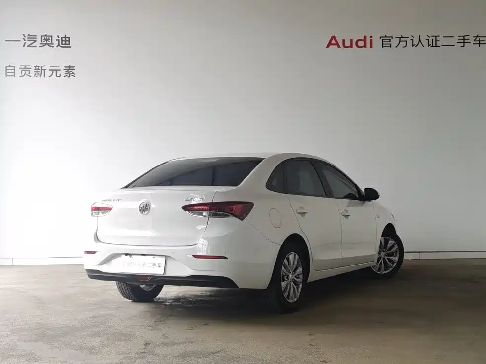 Buick Excelle — миниатюра 3