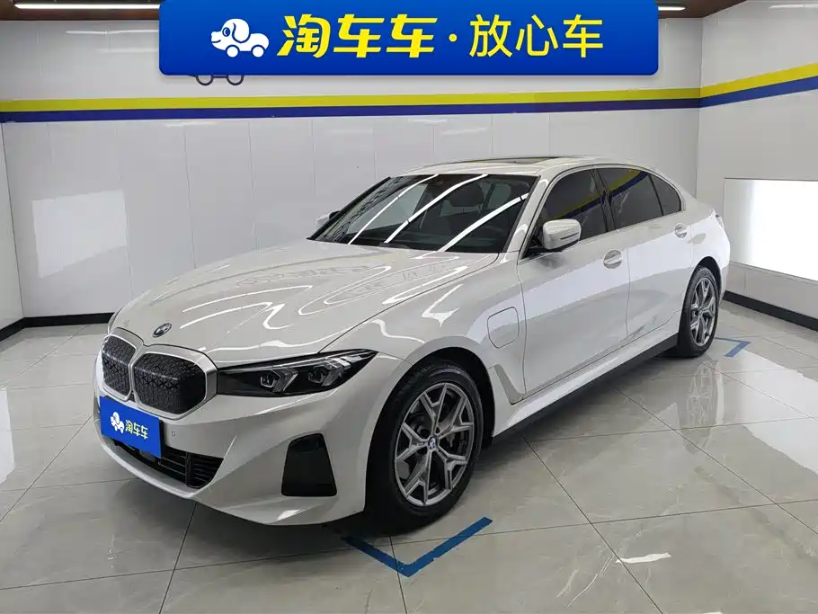 BMW i3 2025