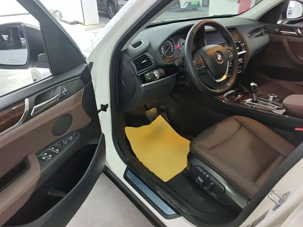 BMW X3 (Import) — миниатюра 16