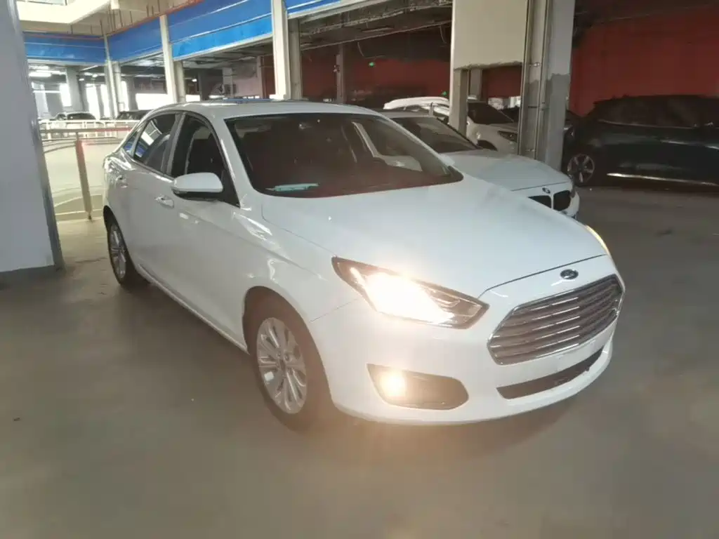 Ford Escort — миниатюра 4