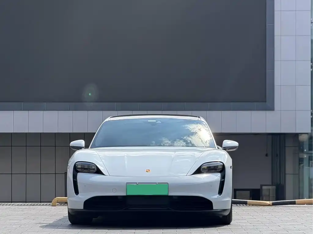 Porsche Taycan 2022 Taycan