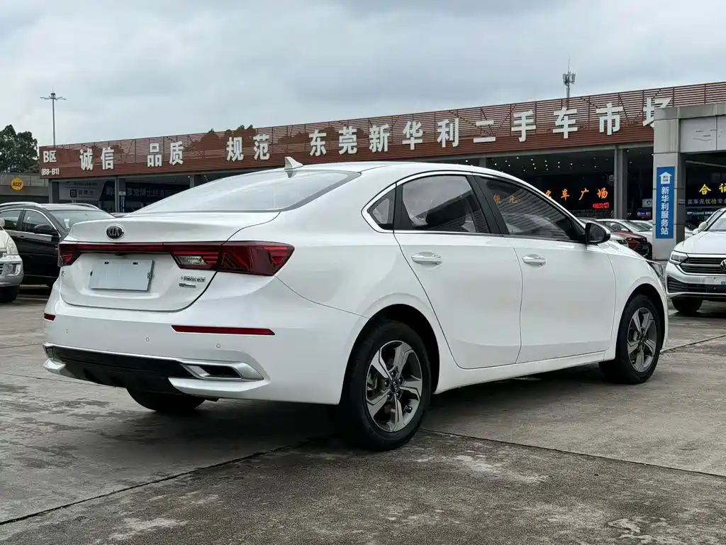 Venucia D60 — миниатюра 4