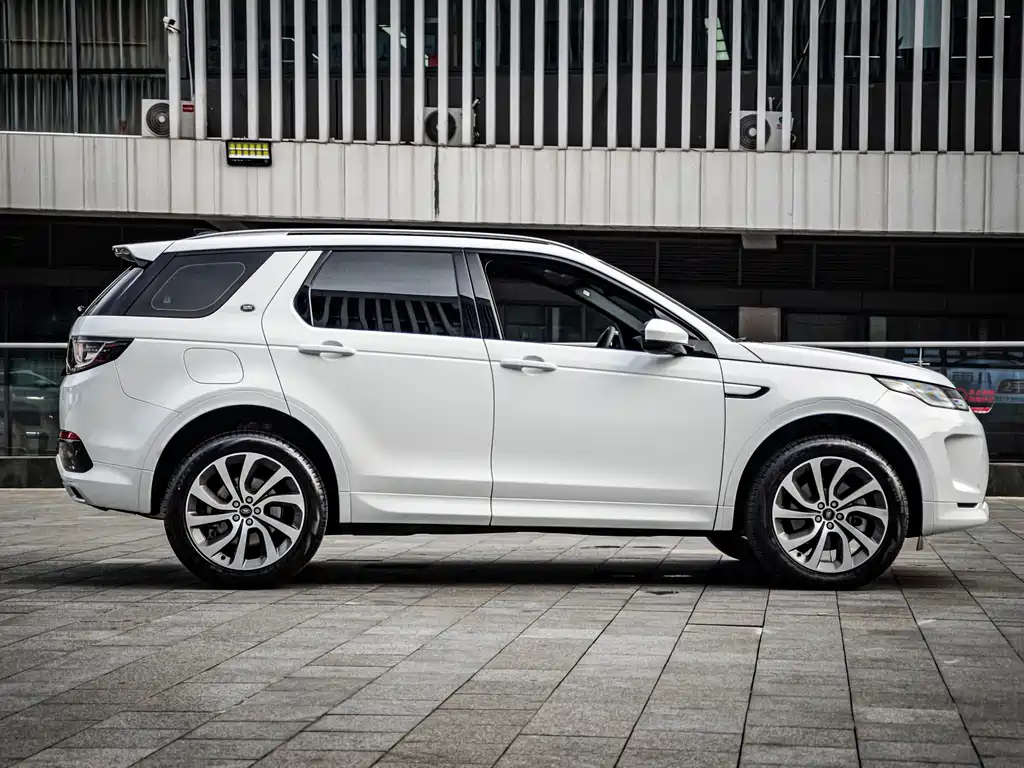Land Rover Discovery Sport — миниатюра 10