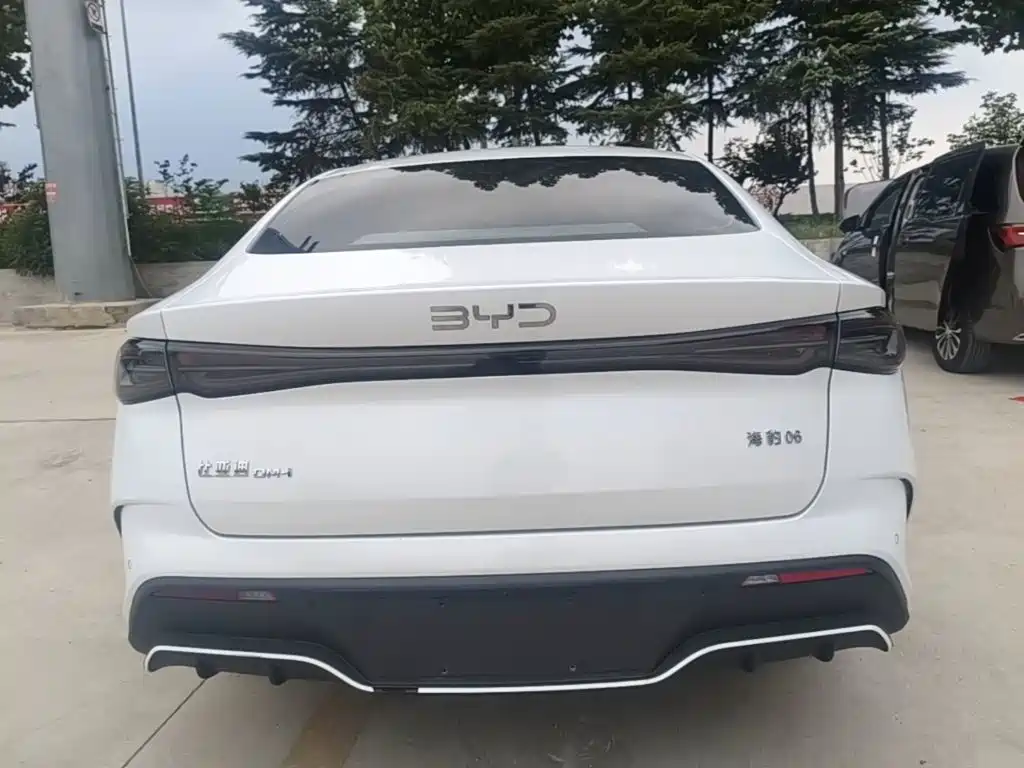 BYD Seal 06 — миниатюра 6