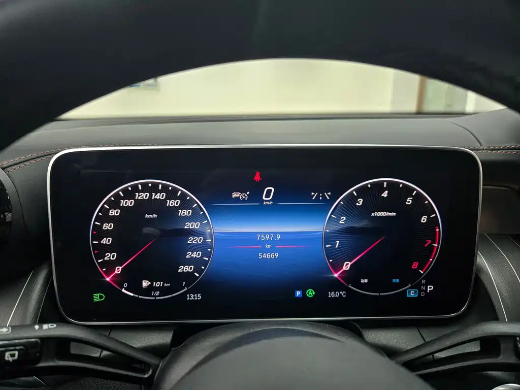 Mercedes-Benz GLC — миниатюра 9