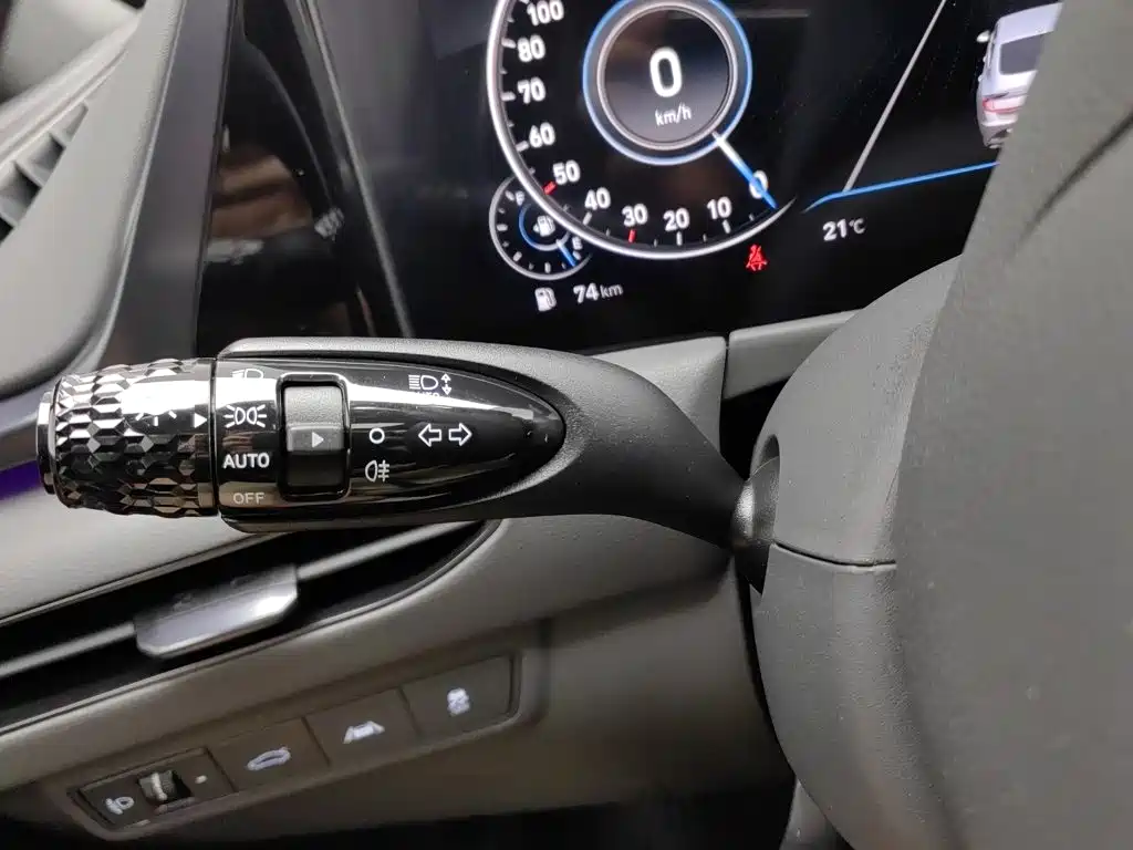 Hyundai Sonata — миниатюра 21