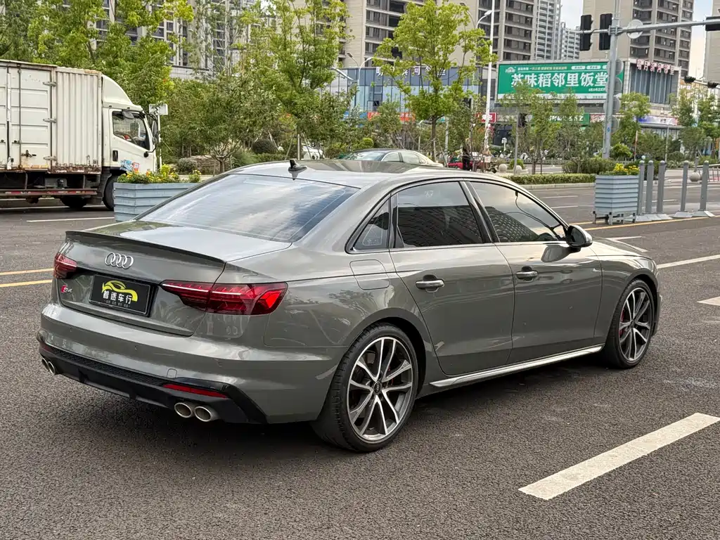 Audi S4 — миниатюра 5