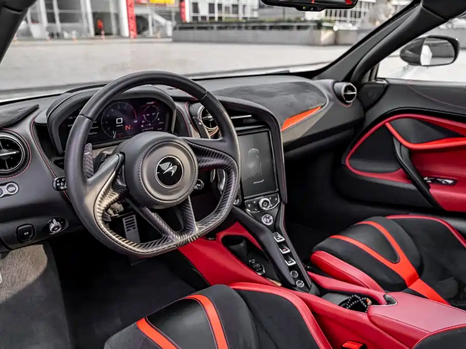 McLaren 720S — миниатюра 8