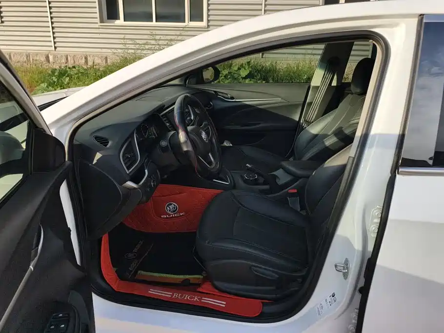 Buick Excelle — миниатюра 9