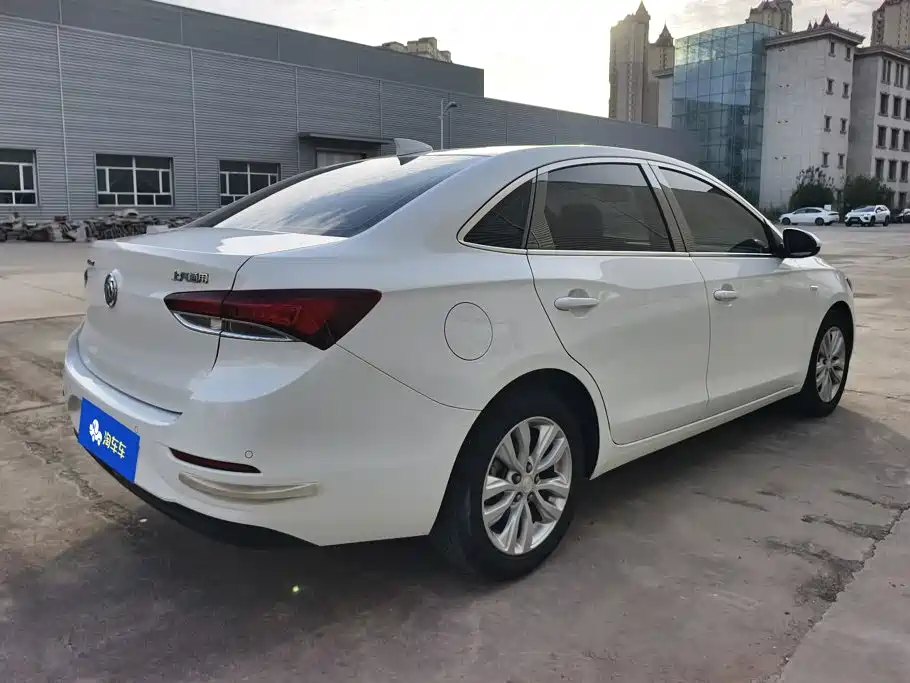 Buick Excelle — миниатюра 3