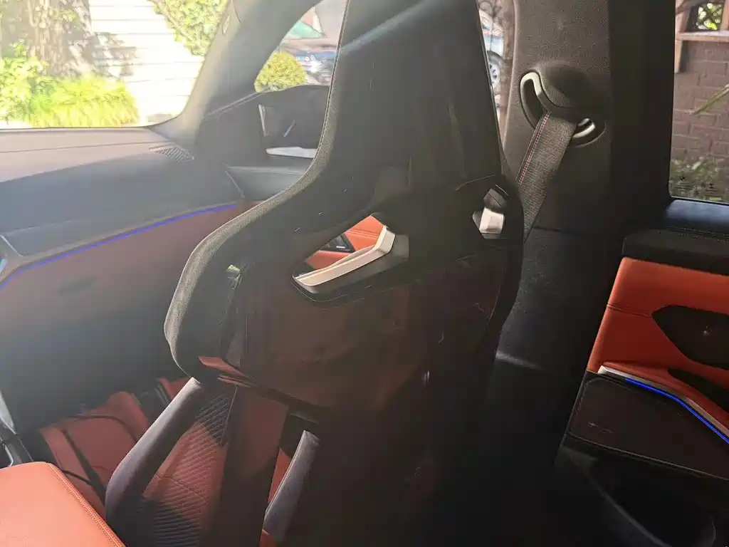 BMW M3 — миниатюра 6