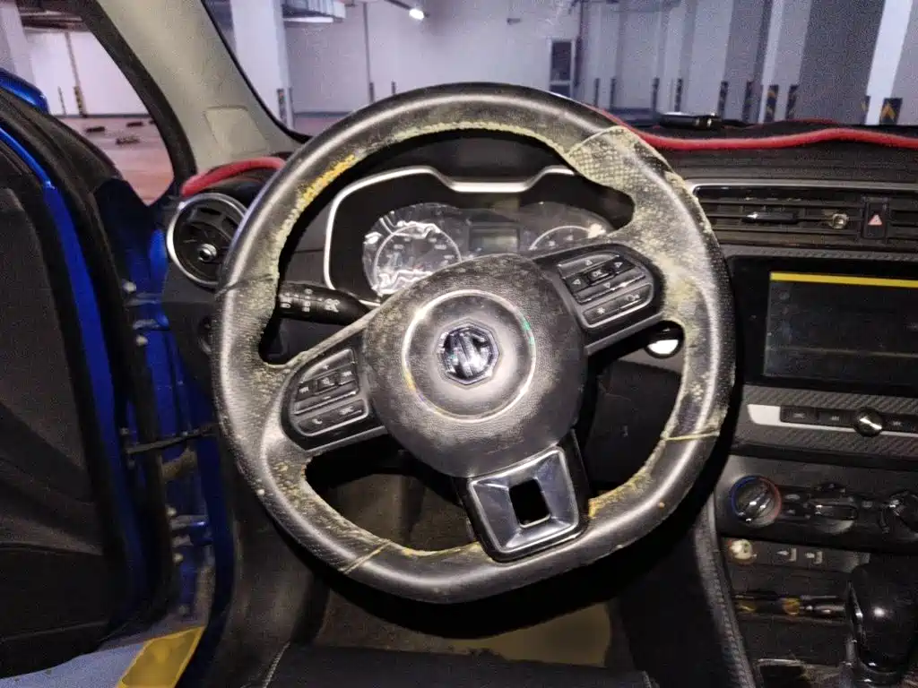 MG ZS — миниатюра 3