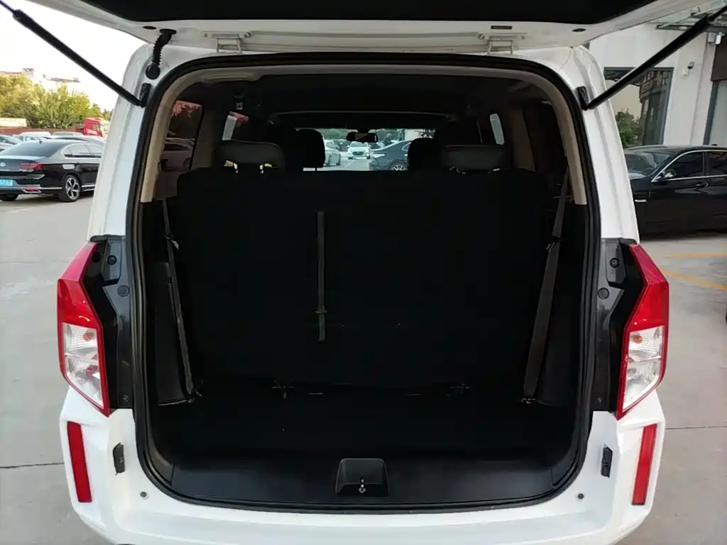 Wuling Hongguang PLUS — миниатюра 19