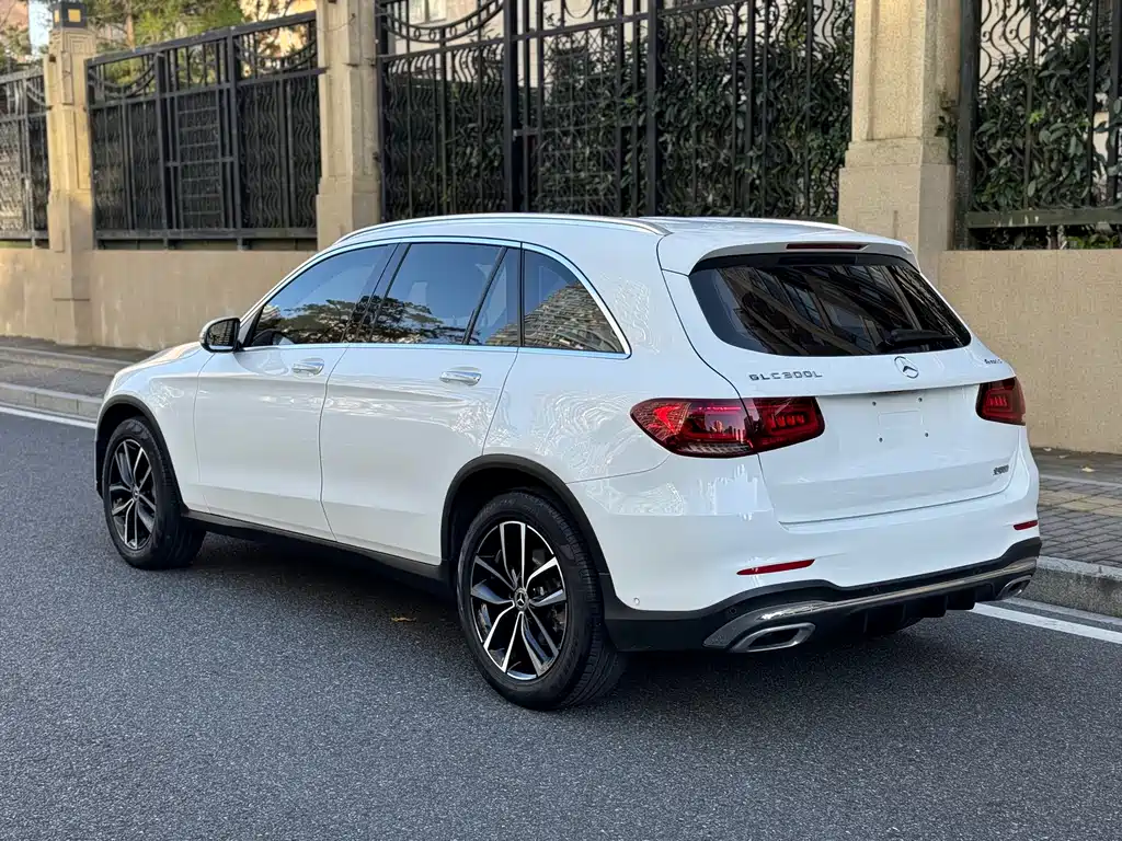 Mercedes-Benz GLC — миниатюра 3