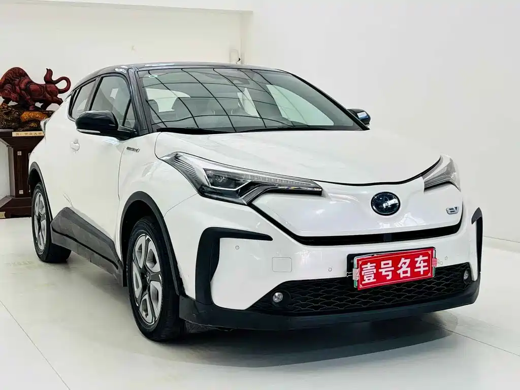 Toyota C-HR EV — миниатюра 3