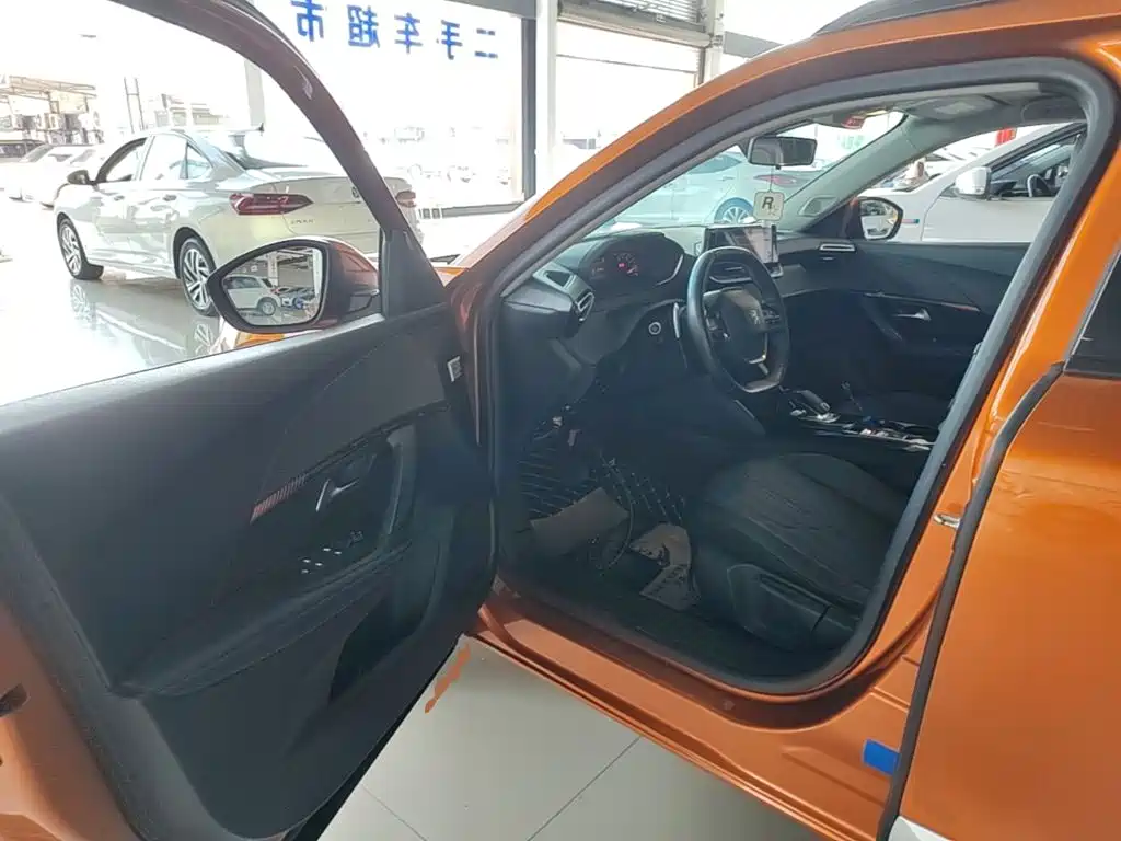 Peugeot 2008 — миниатюра 16
