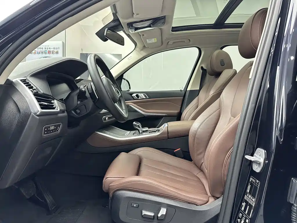 BMW X5 (Import) — миниатюра 10