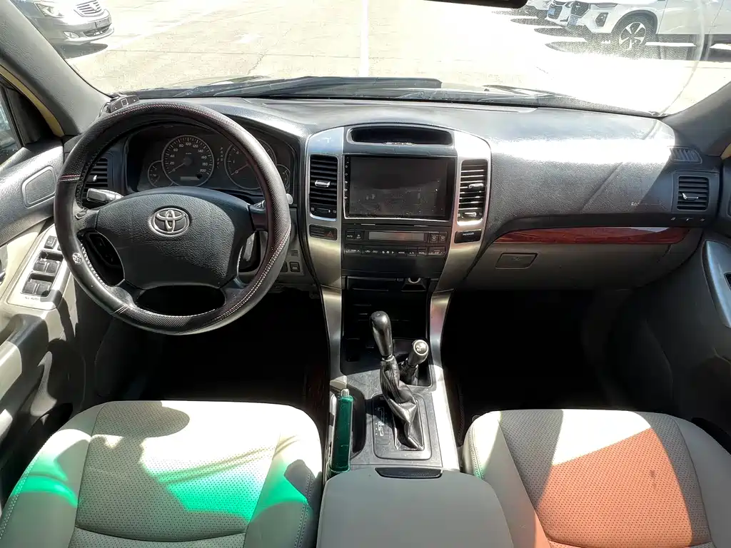 Toyota Land Cruiser Prado 2004 GX 2.7 AT